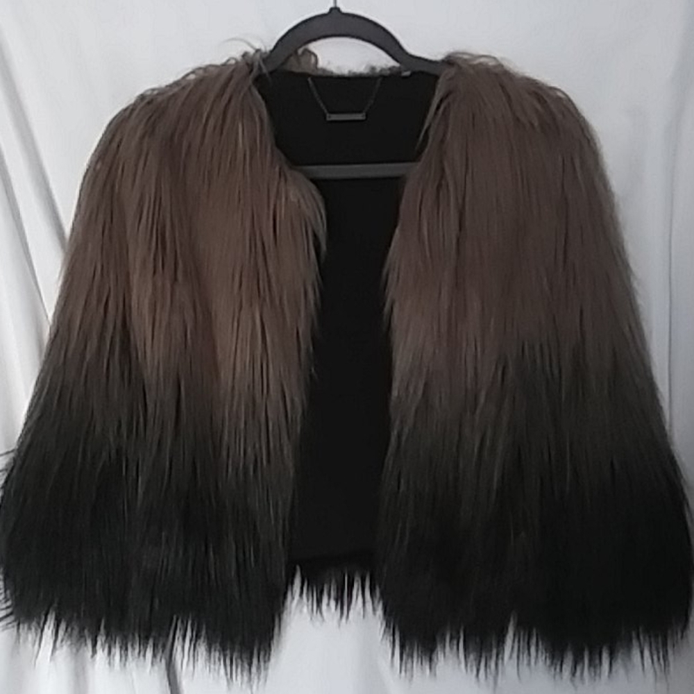 Edgy, Luxe Cropped Faux Fur Jacket